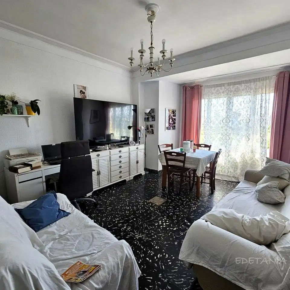 Sala de estar de Piso en venta en Valencia con Aire acondicionado y Balcón