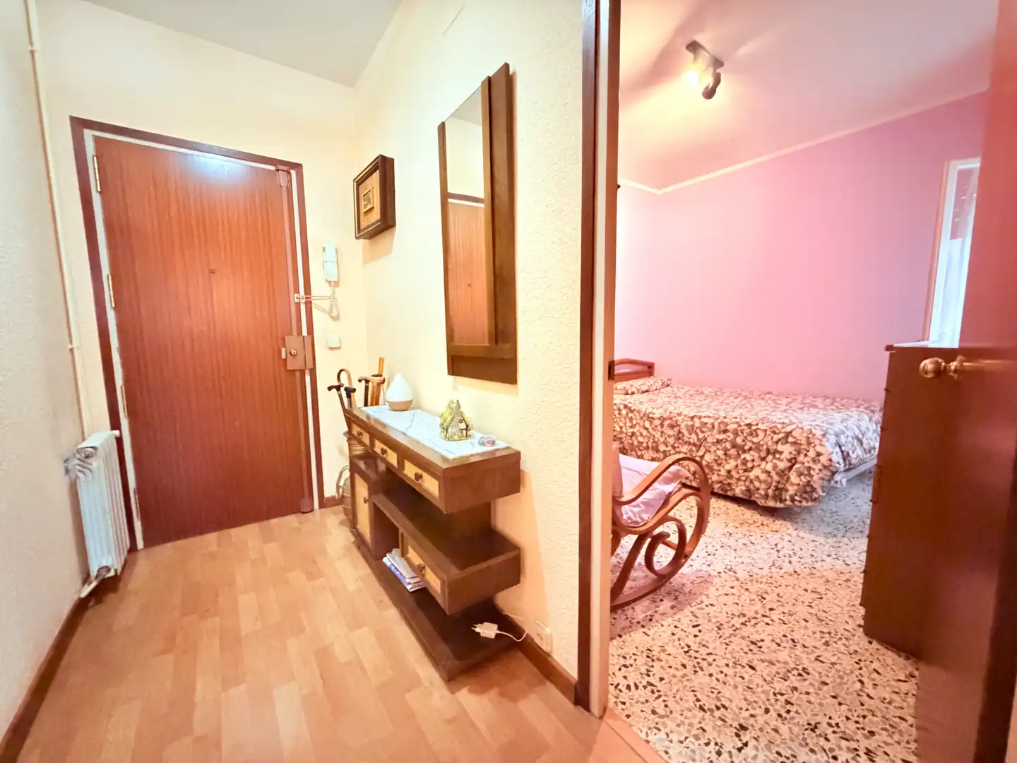 Habitación de Piso en venta en Corbera de Llobregat con Calefacción, Parquet y Terraza