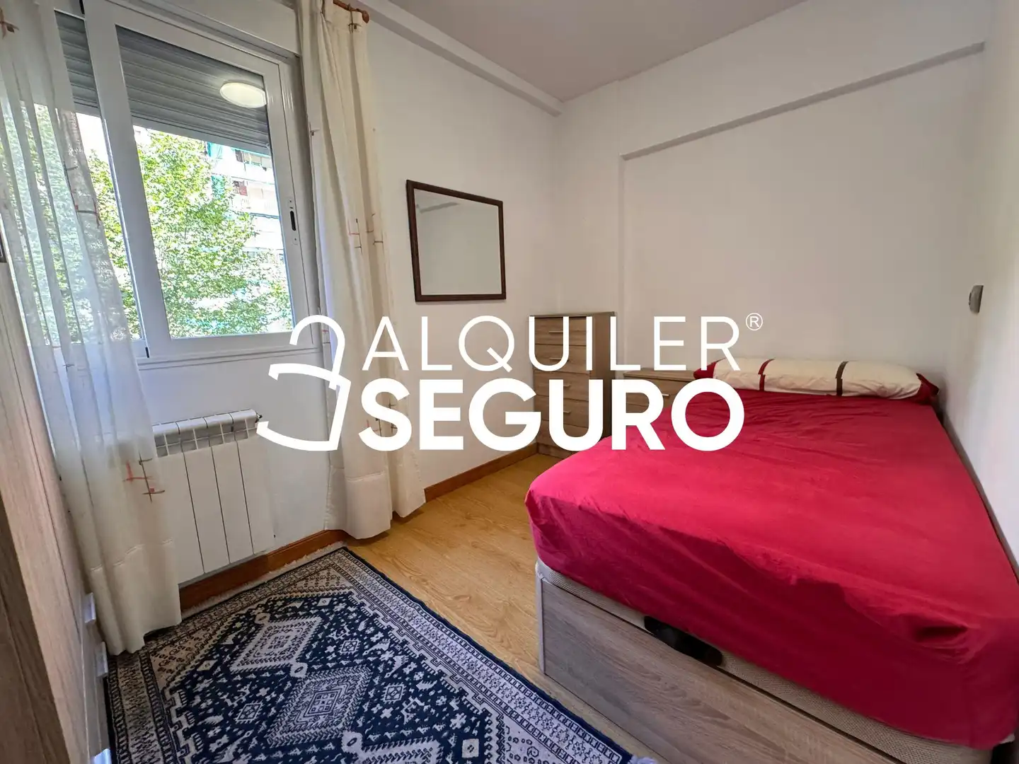 Schlafzimmer von Wohnung zur Miete in Madrid mit Klimaanlage, Heizung und Möbliert