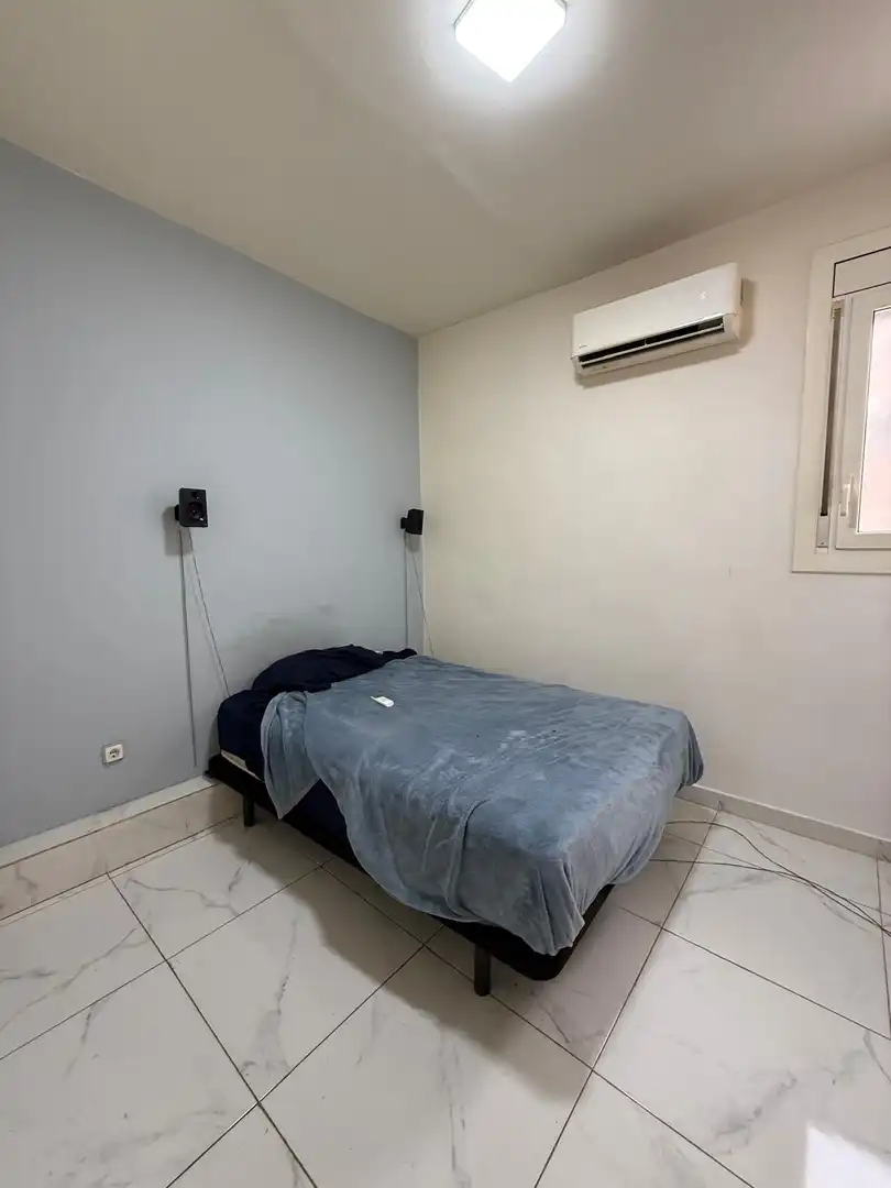 Bedroom of Flat for sale in L'Hospitalet de Llobregat  with Terrace