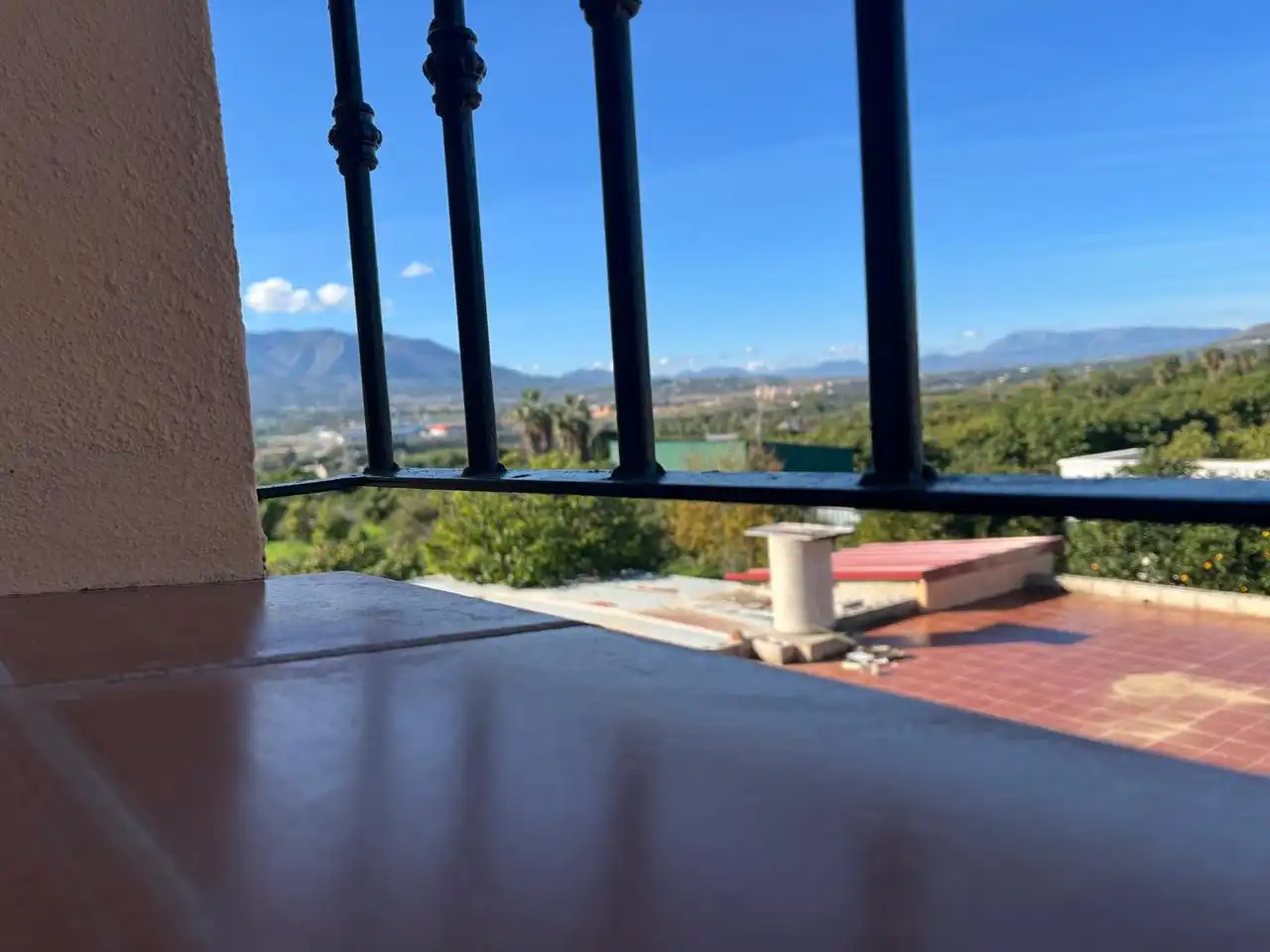 Vista exterior de Finca rústica en venda en Alhaurín de la Torre amb Terrassa, Traster i Alarma