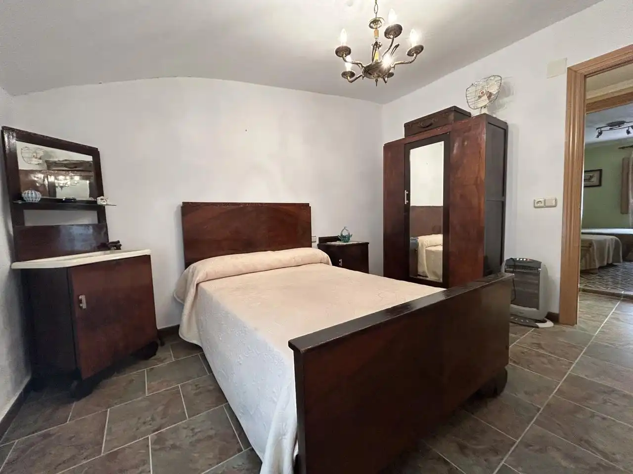 Dormitori de Casa o xalet en venda en Novallas amb Terrassa