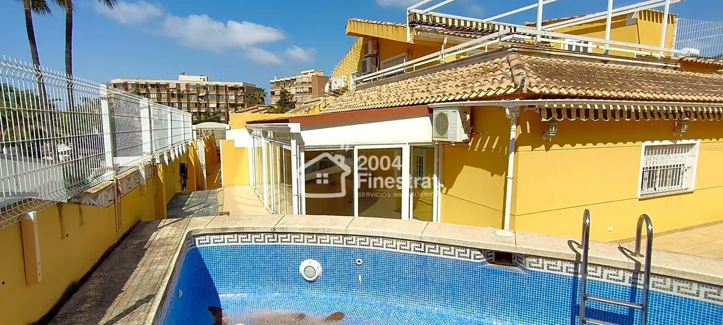 Piscina de Casa o xalet en venda en Finestrat amb Aire condicionat, Terrassa i Piscina