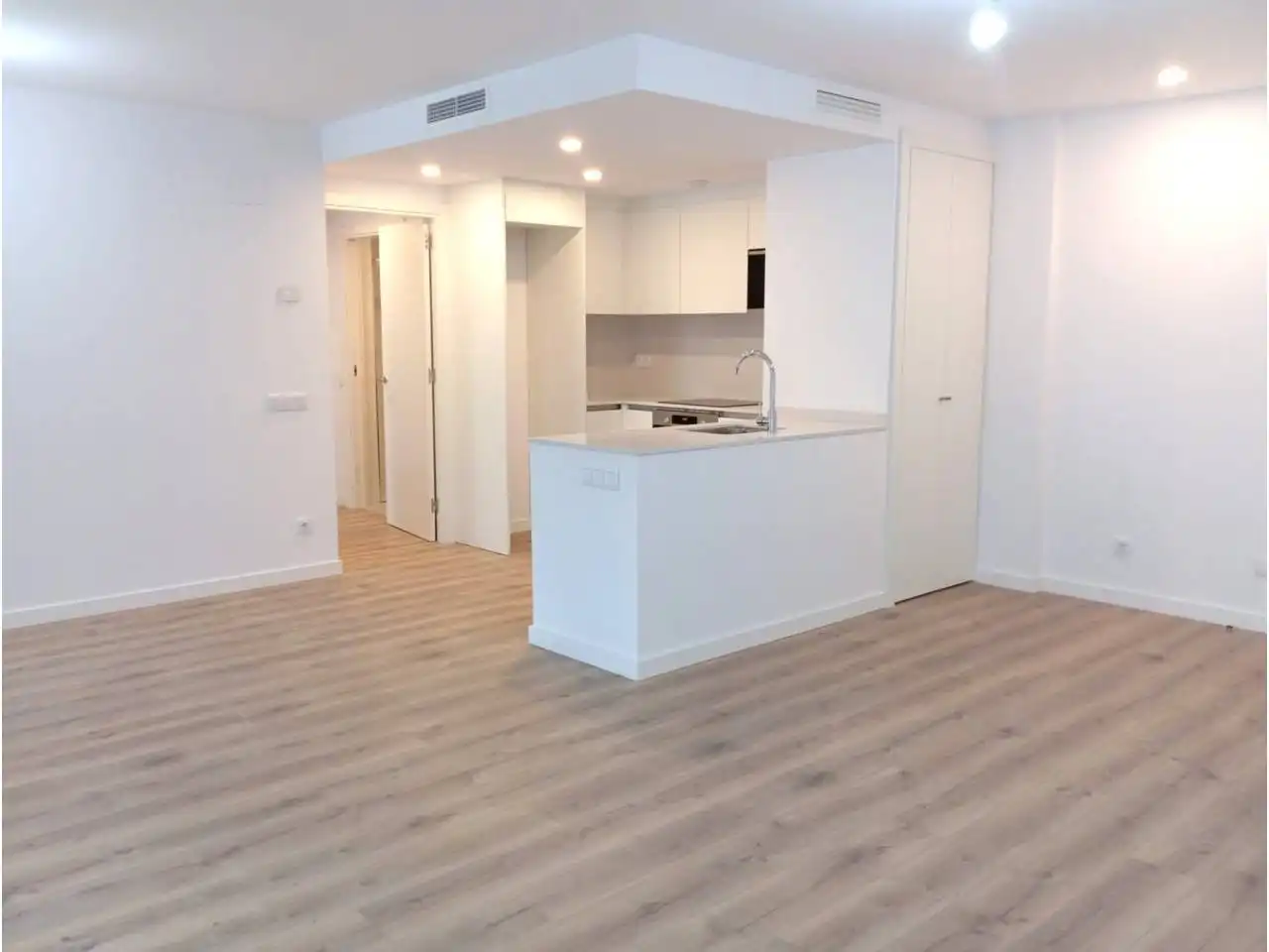 Cuina de Pis de lloguer en Rubí amb Aire condicionat, Parquet i Terrassa