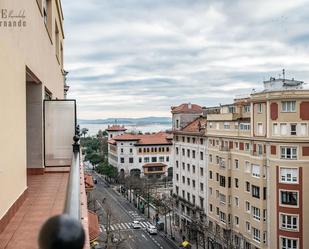 Vista exterior de Pis en venda en Santander amb Terrassa