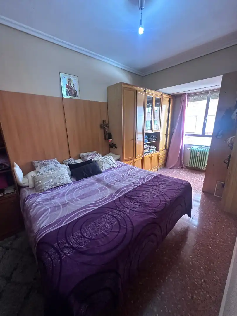 Habitación de Piso en venta en  Logroño con Calefacción y Balcón