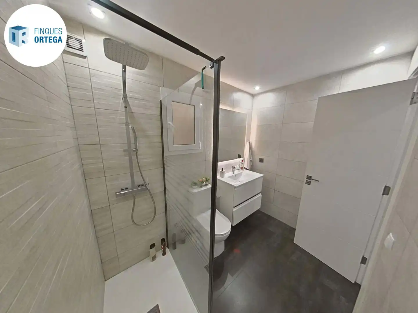 Badezimmer von Wohnung zum Verkauf in Mollet del Vallès mit Heizung