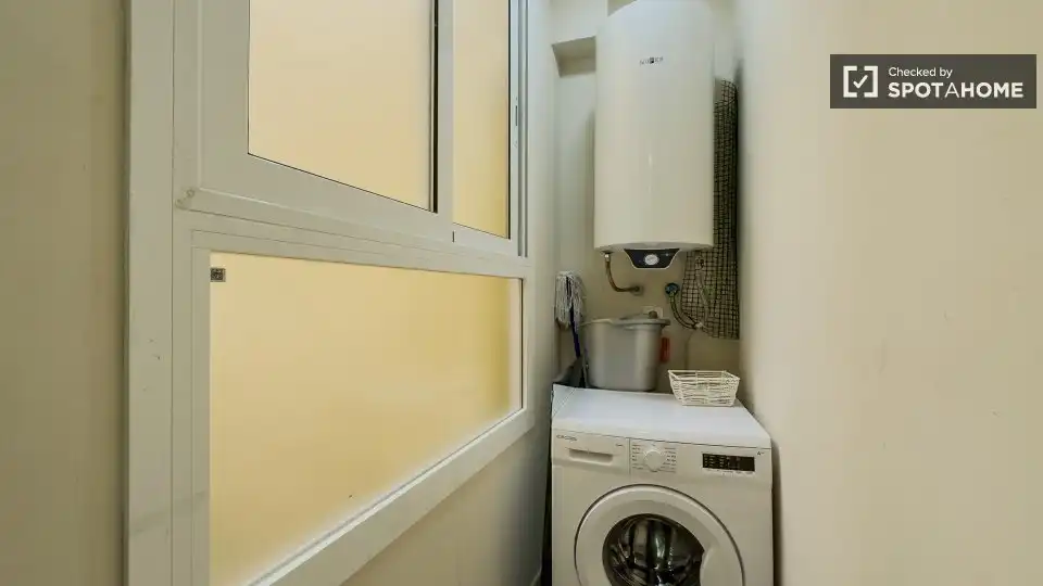 Piso con terraza en alquiler en Ciutat Vella, imagen 11