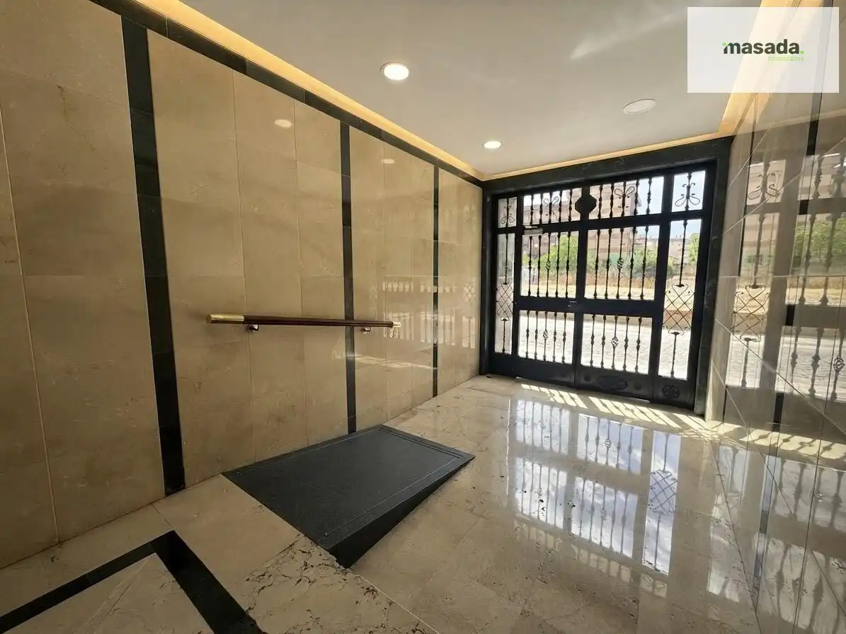 Flat for rent in Granada  with Furnished and Balcony