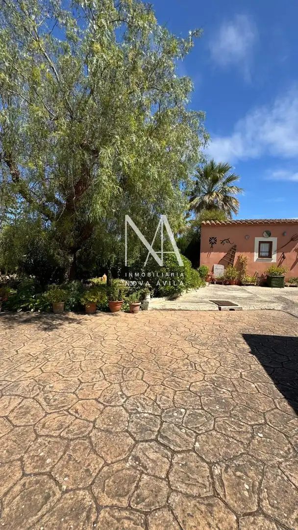 Finca rústica en venda a Cristo Rey - Parque Europa