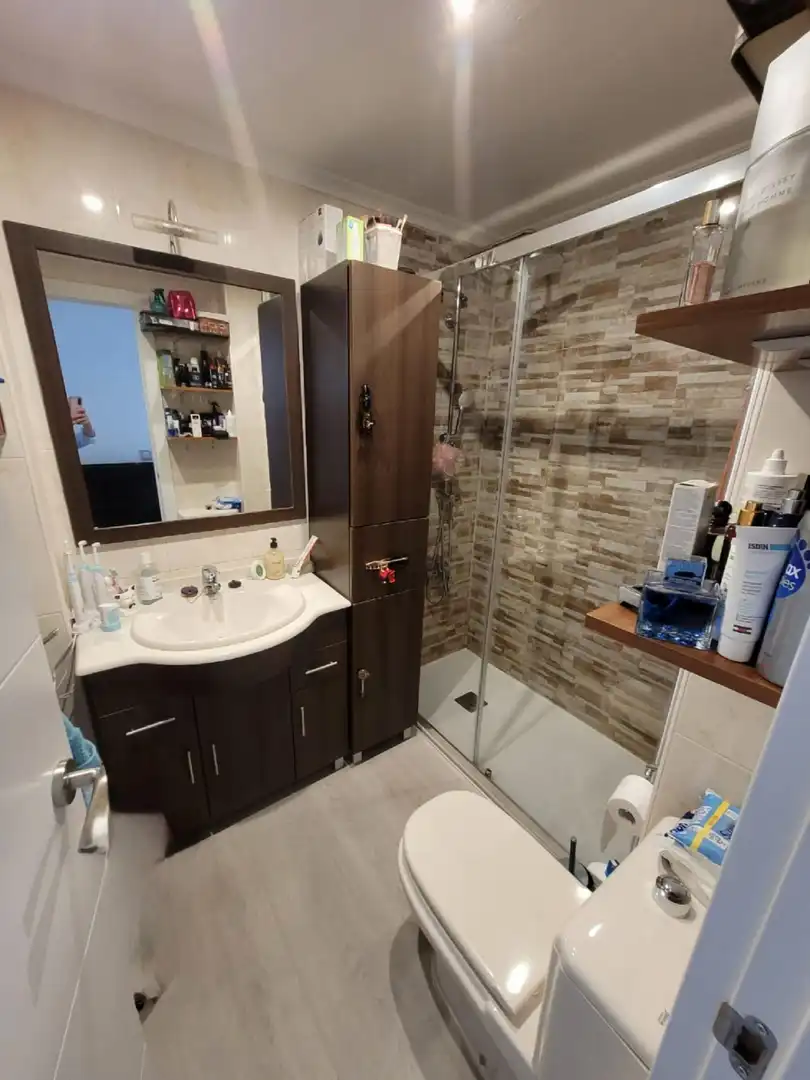 Baño de Piso en venta en Salamanca con Calefacción y Balcón