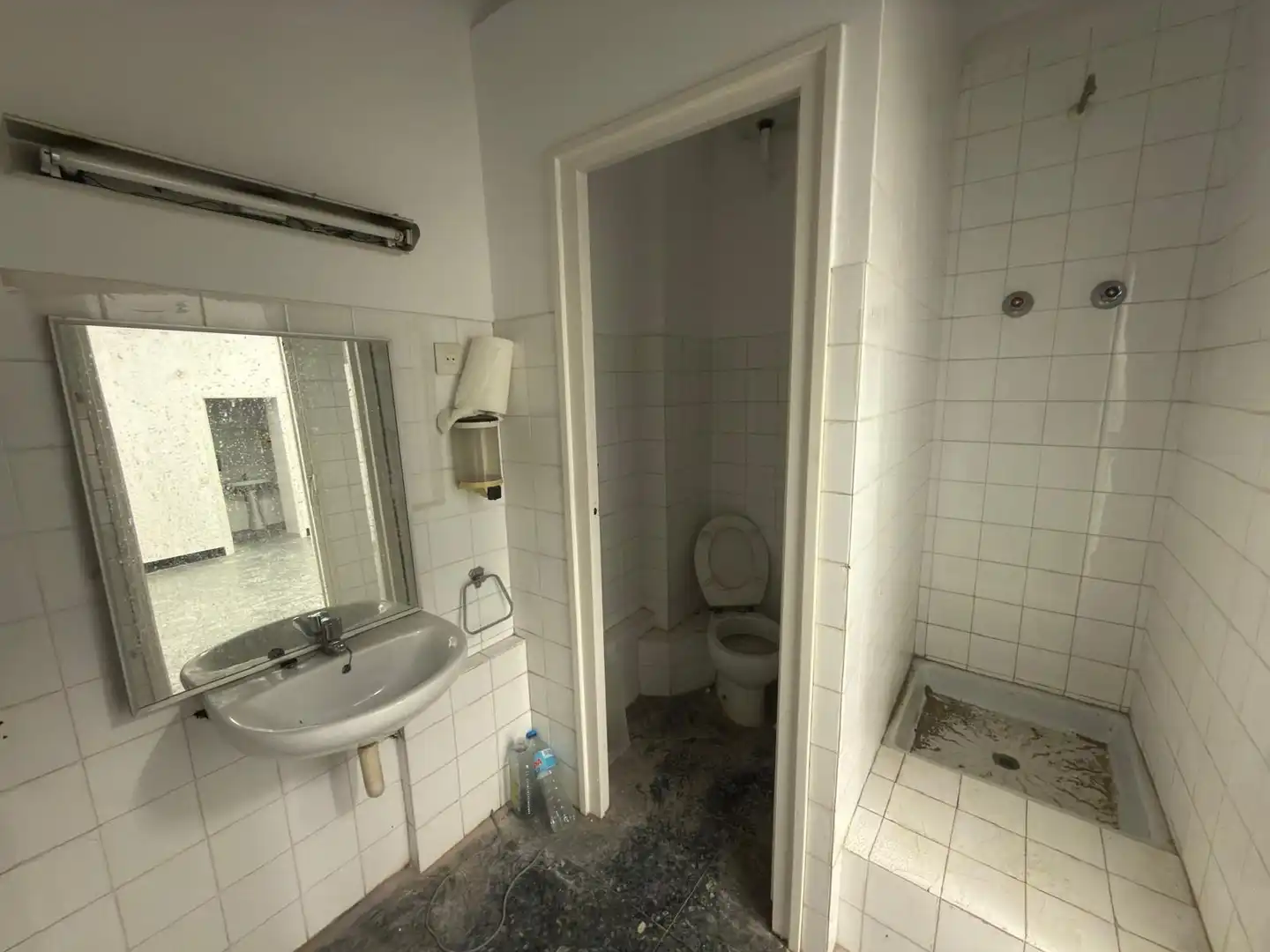 Baño de Local en venta en Barcelona
