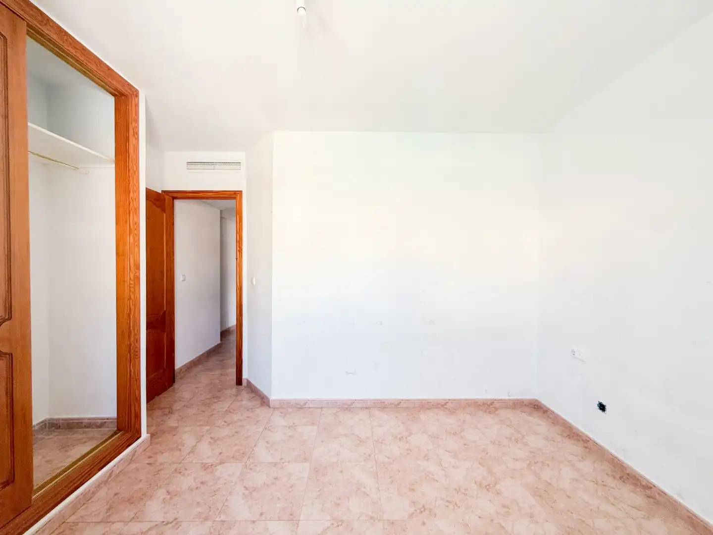 Habitación de Apartamento en venta en Águilas con Balcón