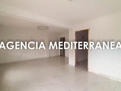 Flat for sale in  Valencia Capital  with Air Conditioner and Balcony