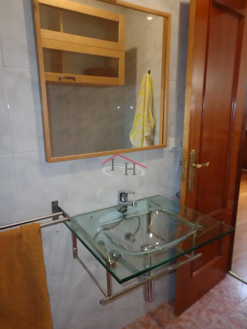 Baño de Dúplex en venta en León Capital  con Calefacción y Amueblado