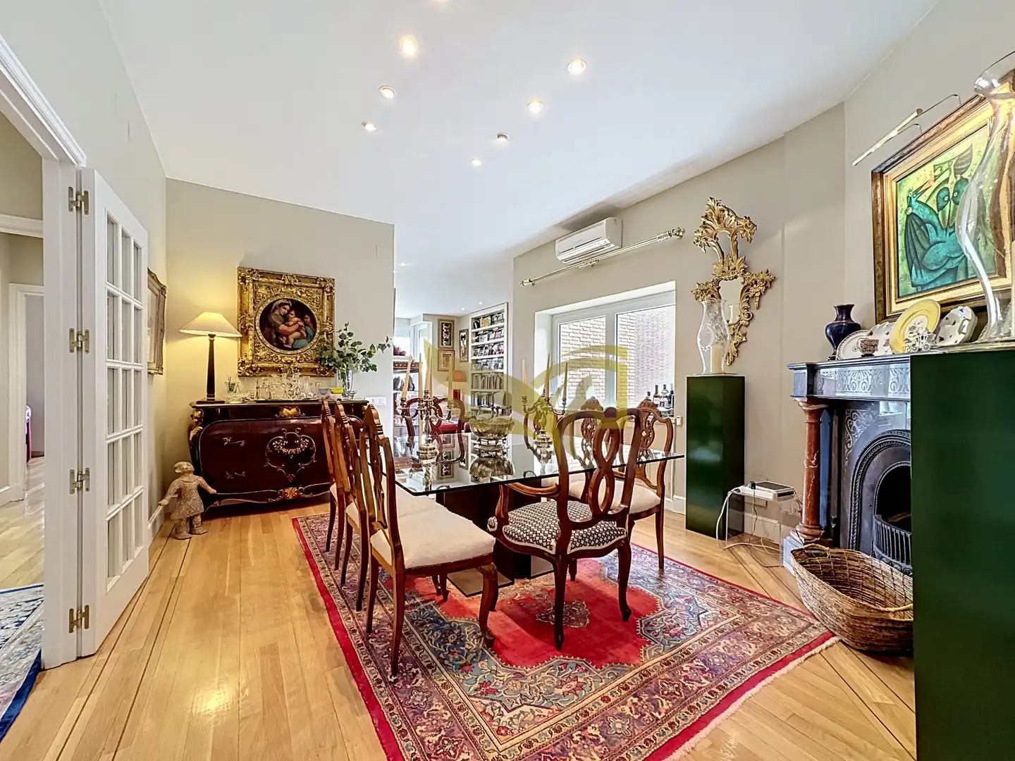 Dining room of Flat for sale in Madrid  with Air Conditioner, Heating and Parquet flooring