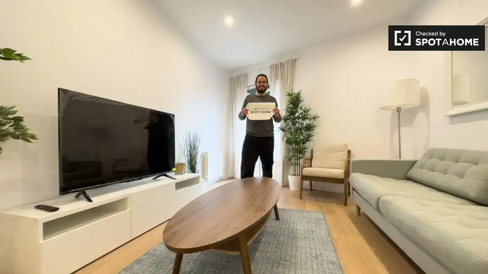 Sala de estar de Apartamento para compartir en Barcelona con Aire acondicionado, Calefacción y Terraza