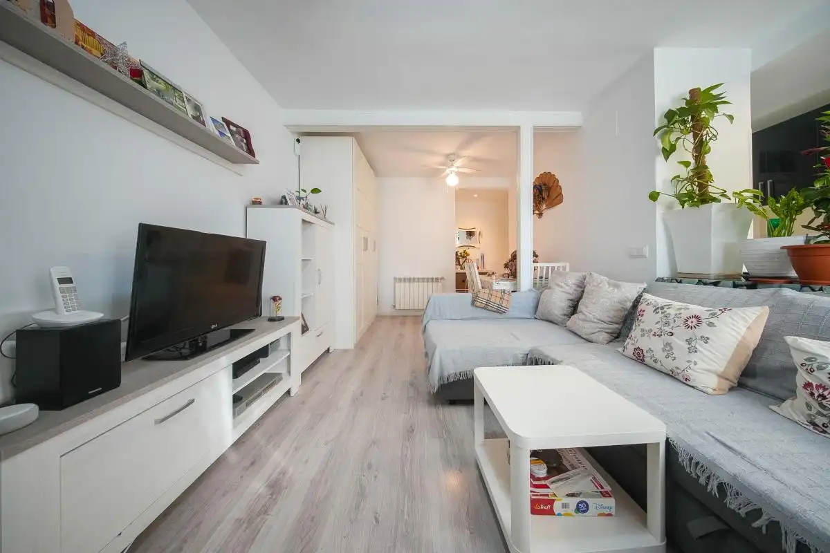 Sala de estar de Planta baja en venta en Alovera con Aire acondicionado, Calefacción y Jardín privado