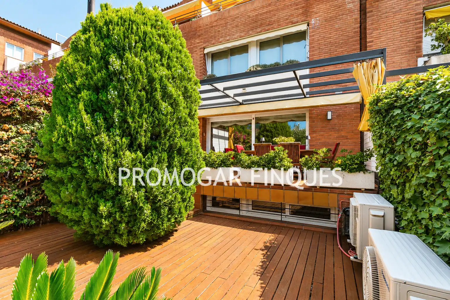 Terrasse von Maisonette zum Verkauf in Sant Feliu de Llobregat mit Klimaanlage, Heizung und Privatgarten