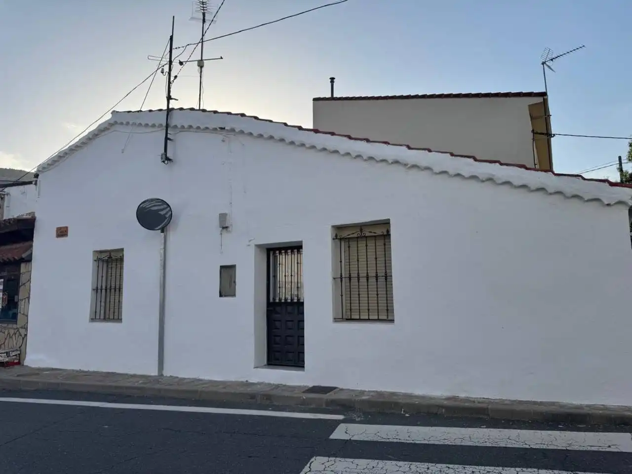 Exterior view of Houses for sale in Gargantilla del Lozoya  with Heating and Furnished