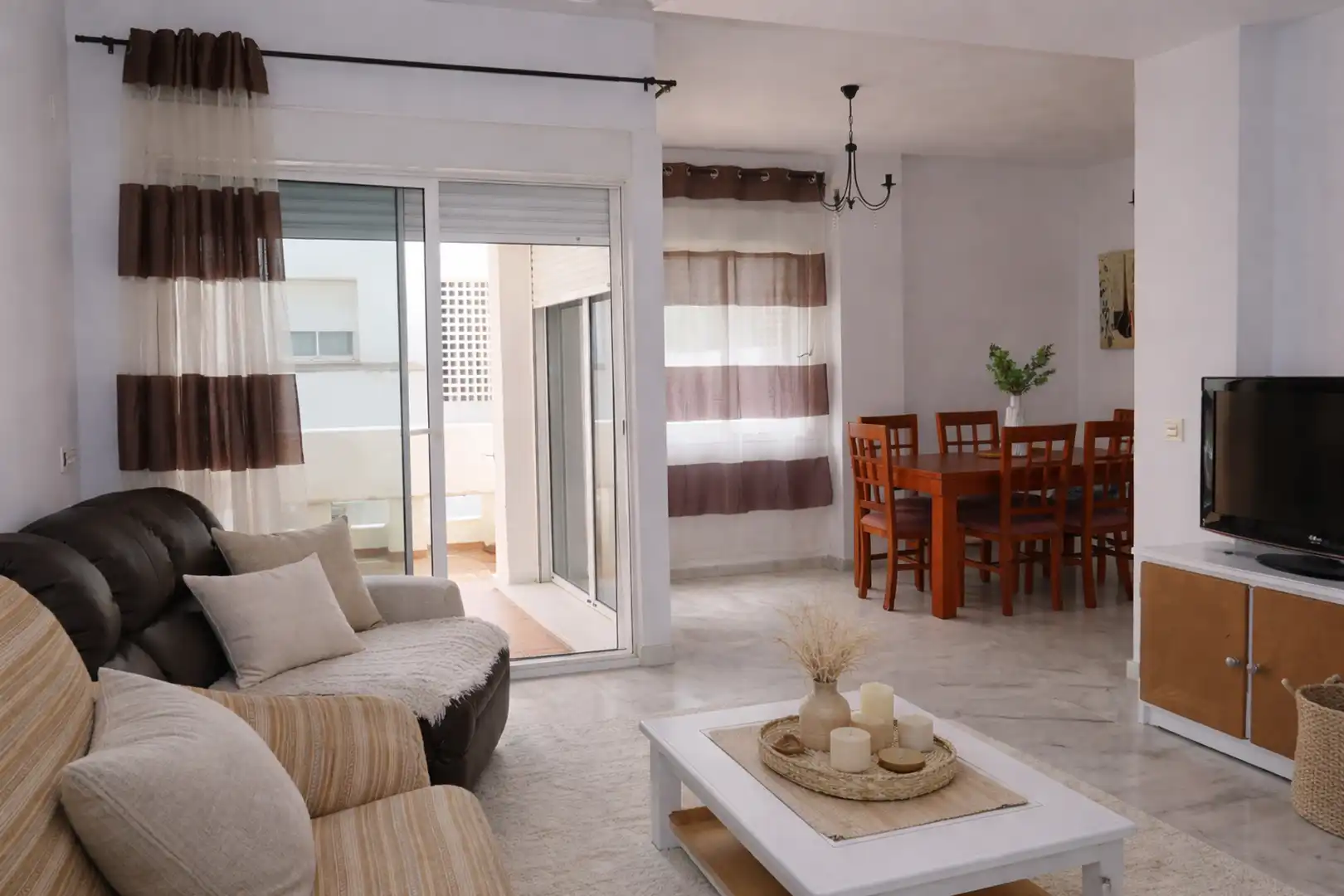 Living room of Apartments for sale in Estepona  with Terrace and Balcony