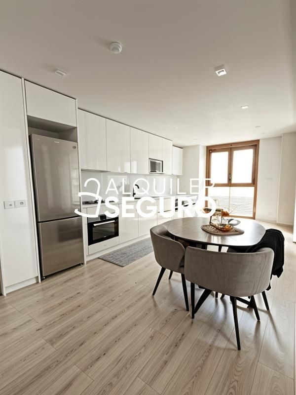 Cuina de Pis de lloguer en  Madrid Capital amb Aire condicionat i Calefacció