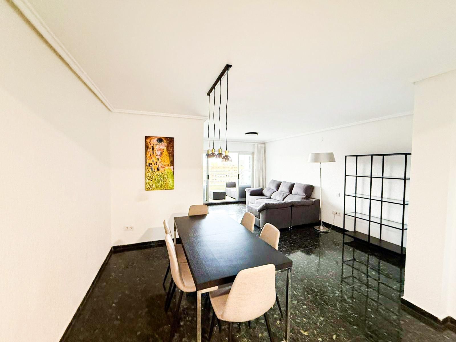 Flat to rent in Avenida BLASCO IBAÑEZ, L'Amistat