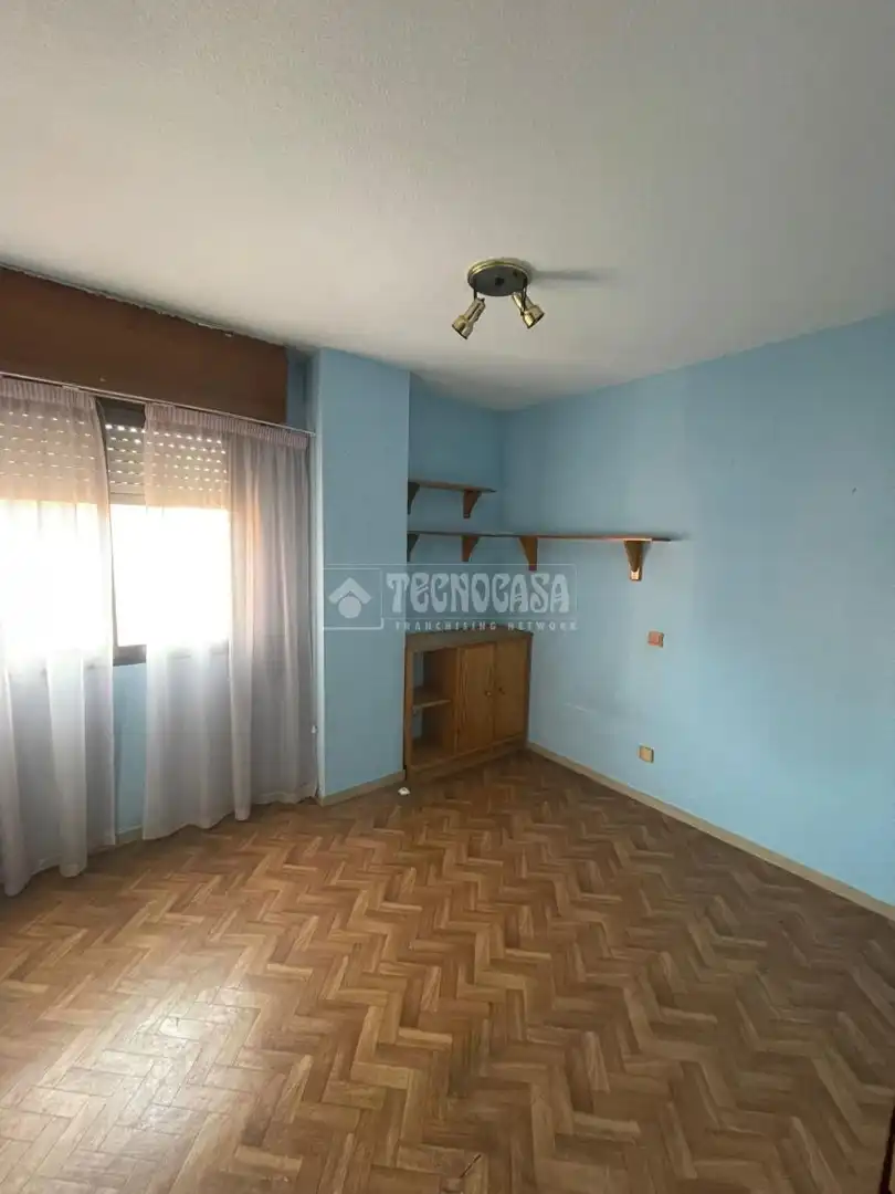 Habitación de Piso en venta en Madrid con Calefacción y Terraza