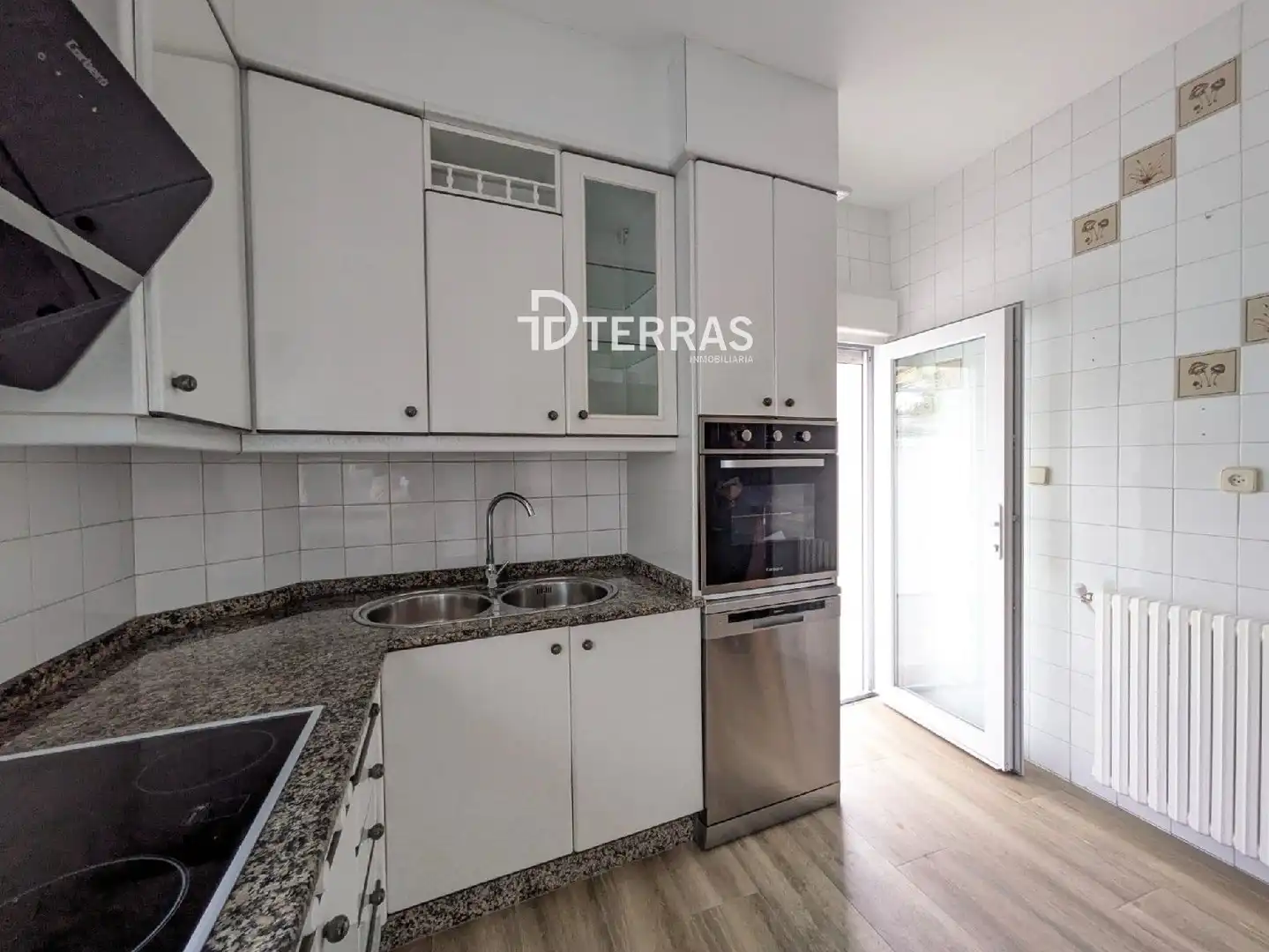 Kitchen of Flat for rent in Pontevedra Capital   with Furnished