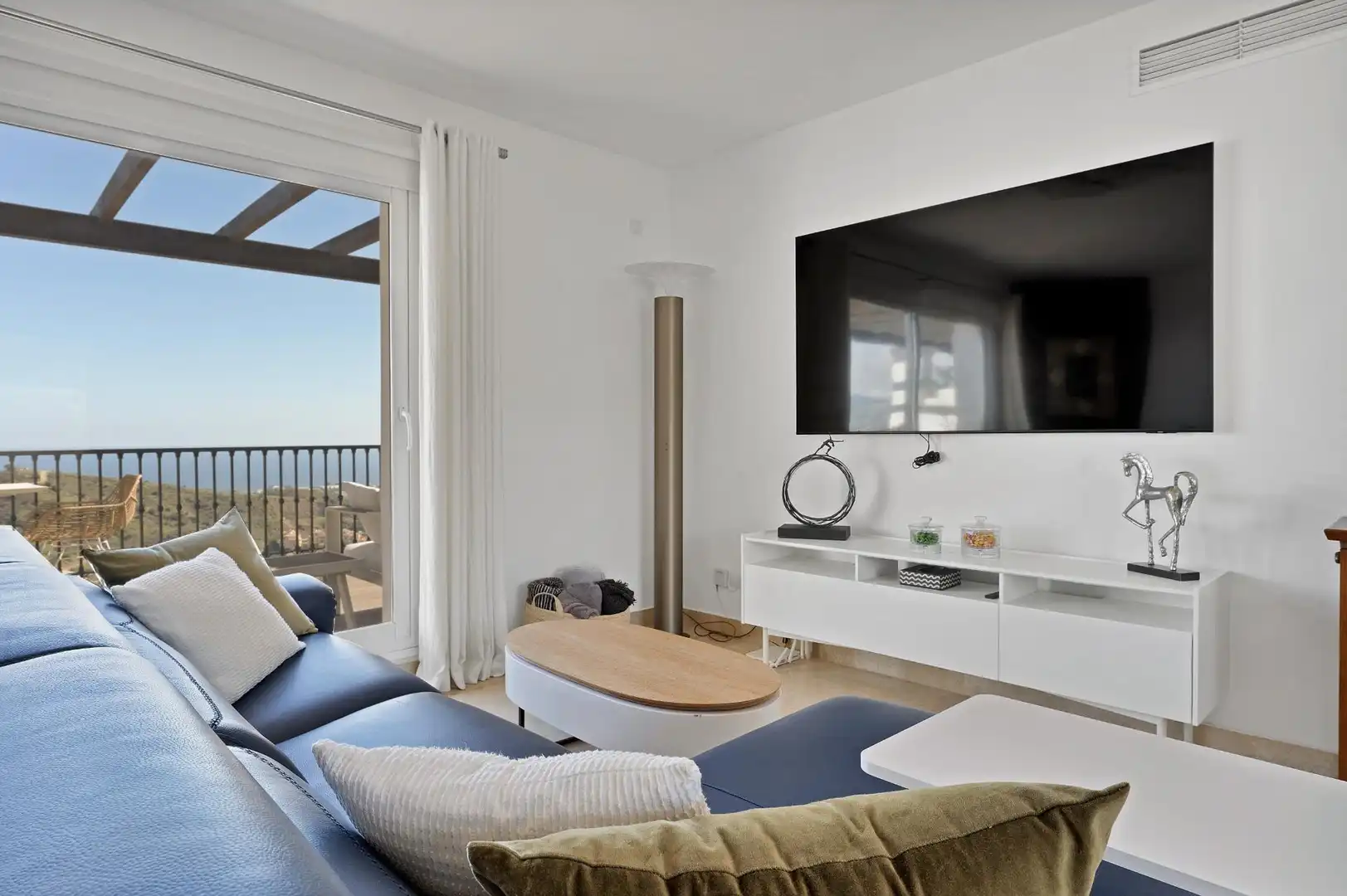 Penthouse with pool for sale in Calahonda, imagen 15