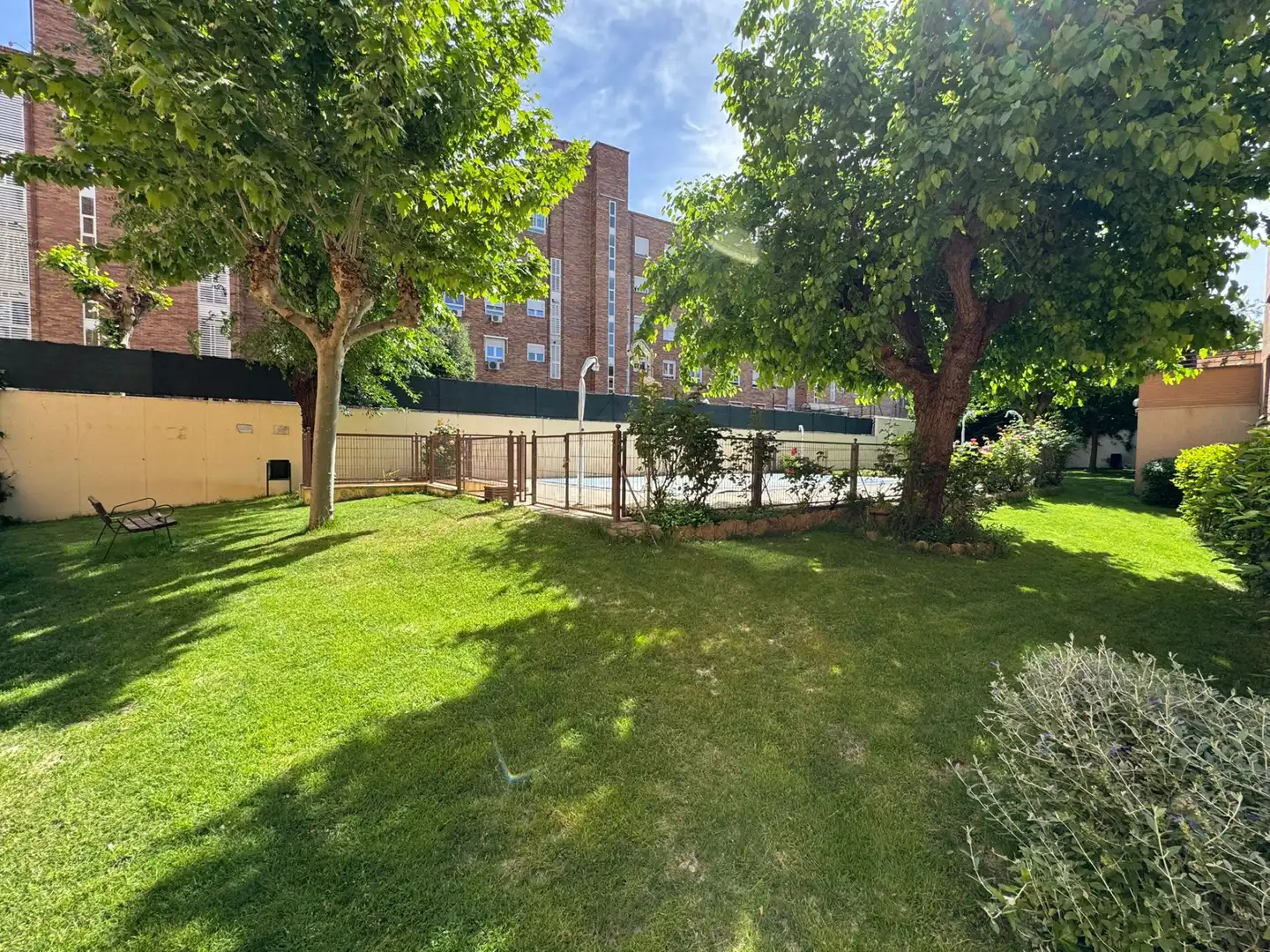 Jardí de Pis en venda en Madrid amb Calefacció, Terrassa i Traster