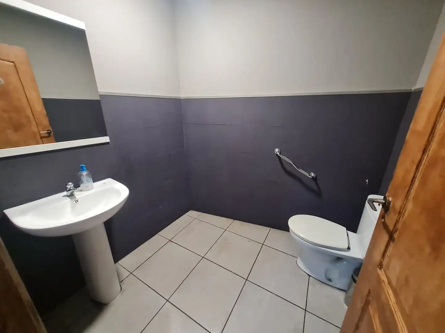 Business premises for transfer in Oeste, imagen 17