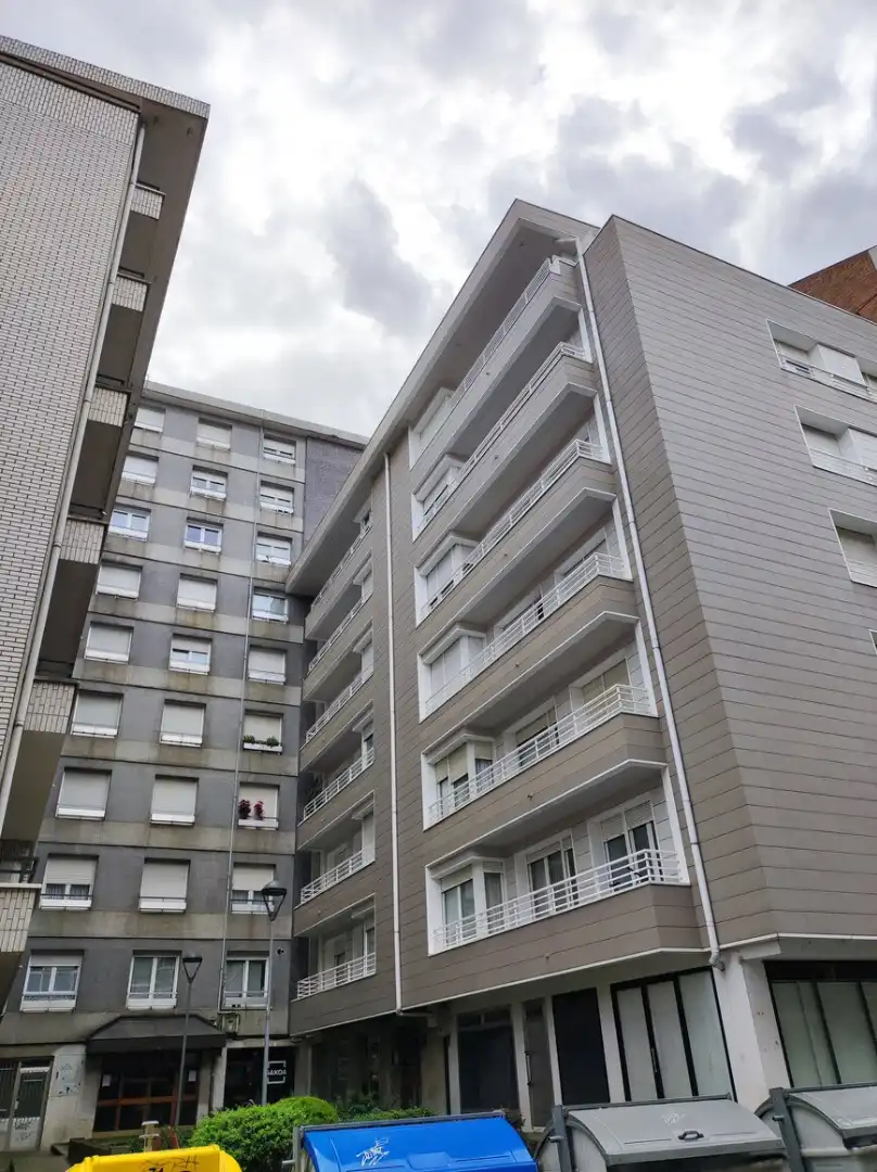 Vista exterior de Piso en venta en Durango con Terraza y Balcón