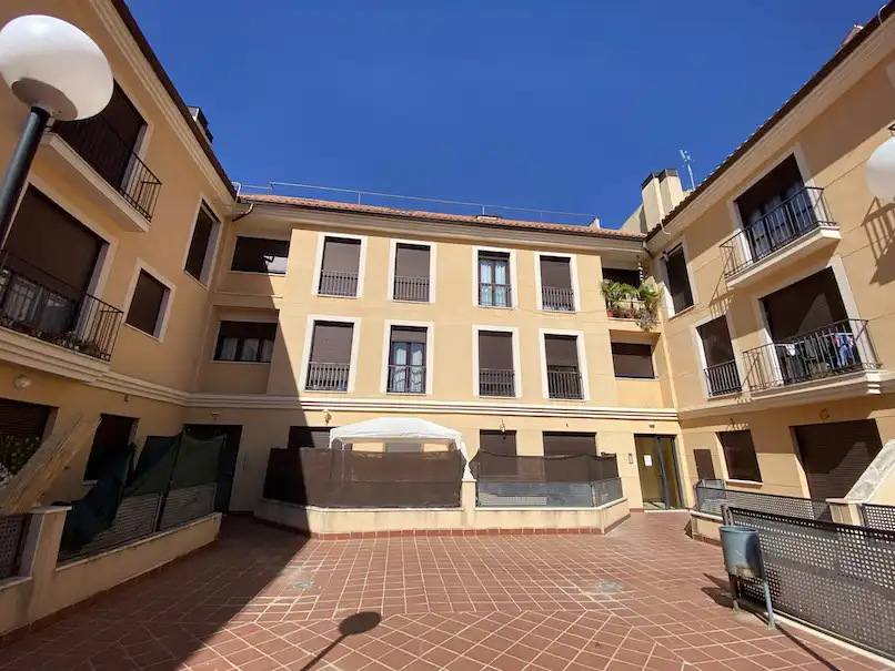 Aparcamiento con ascensor en venta en C/ Ronda de San Isidro, imagen 3