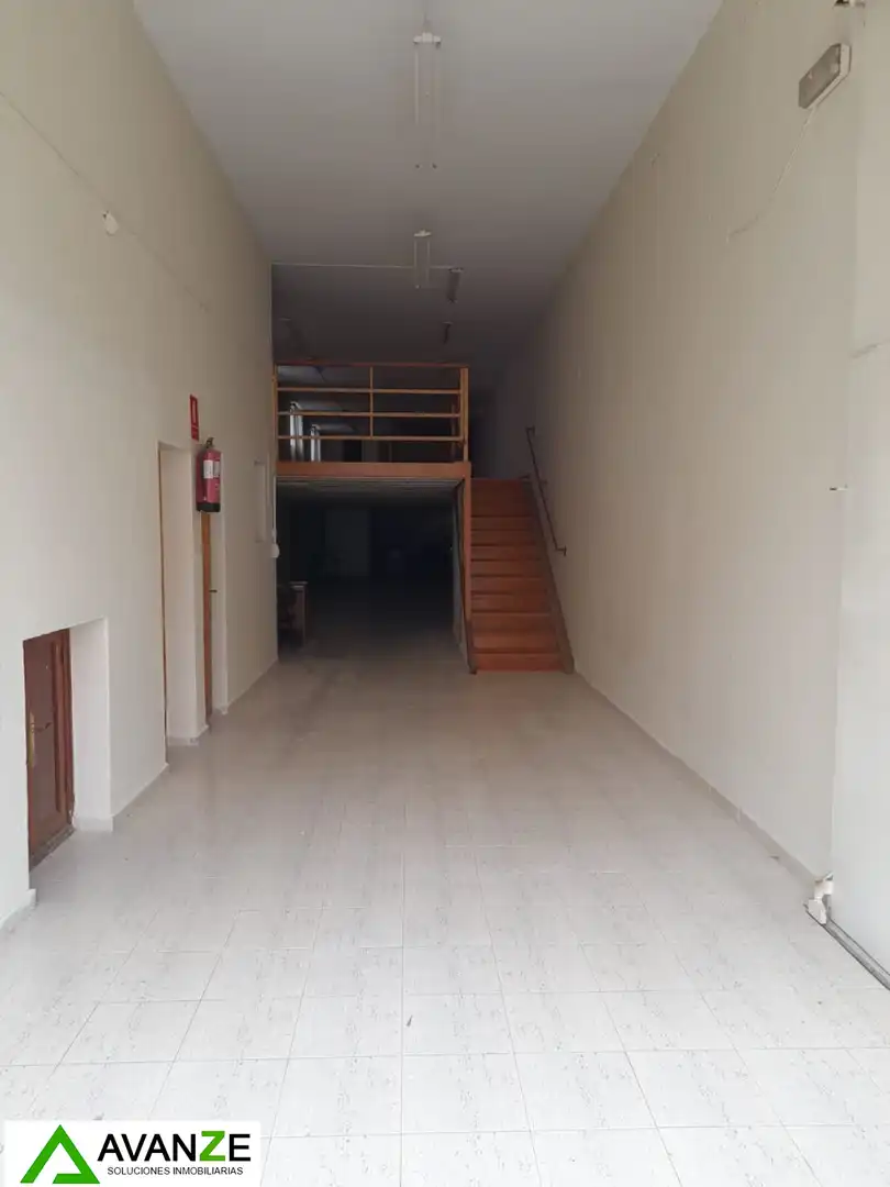 Local Com. en venta en Centro., Bild 2