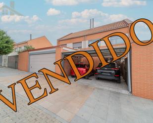 Parking of Single-family semi-detached for sale in Moraleja de Enmedio  with Air Conditioner, Heating and Private garden