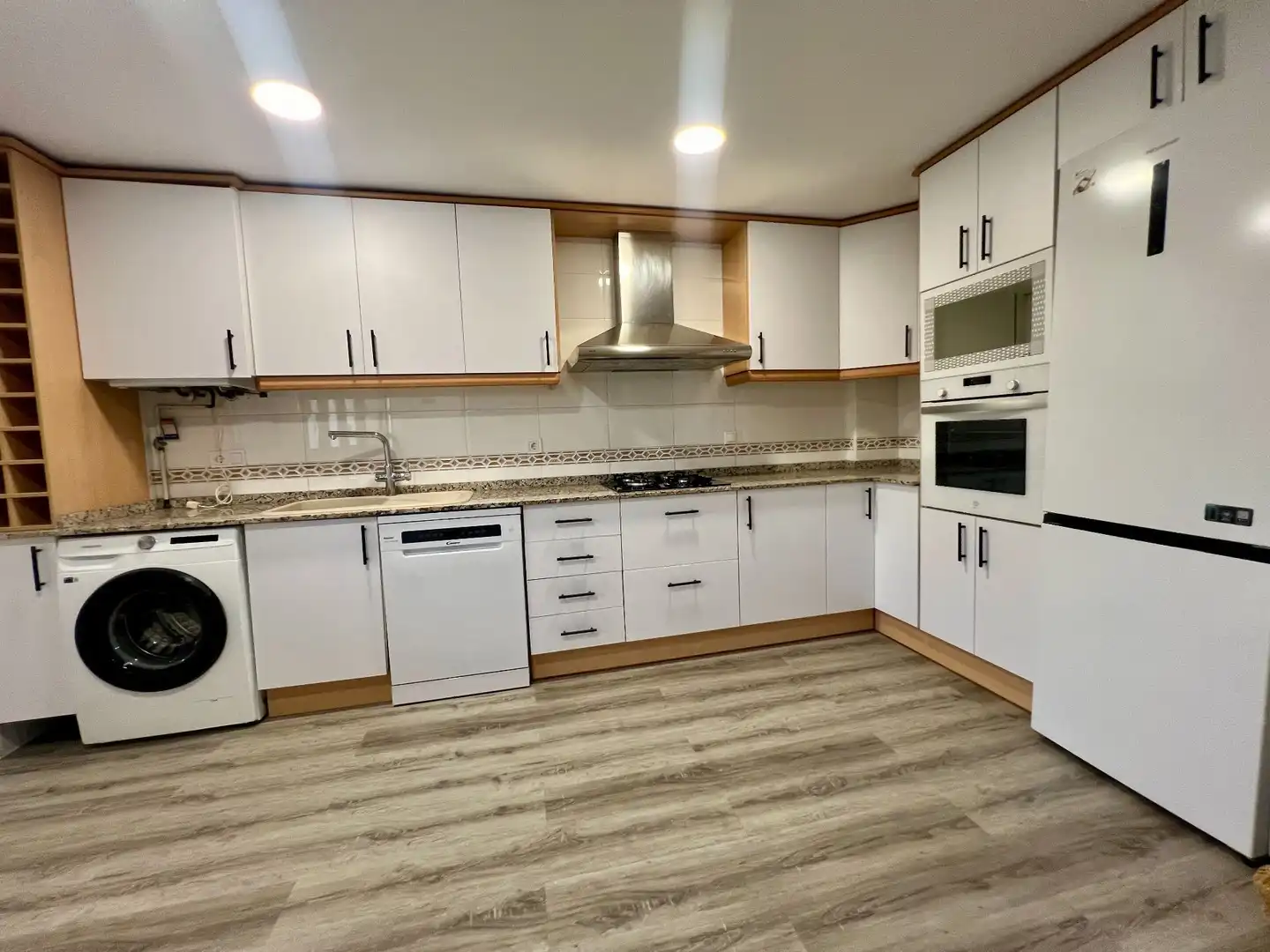 Cocina de Casa o chalet de alquiler en Alicante / Alacant con Aire acondicionado, Calefacción y Jardín privado