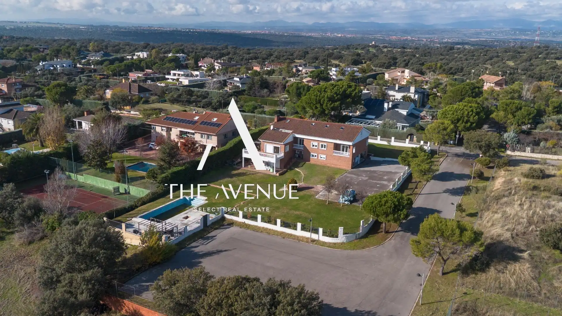 Exterior view of Houses for sale in Boadilla del Monte  with Air Conditioner, Private garden and Terrace