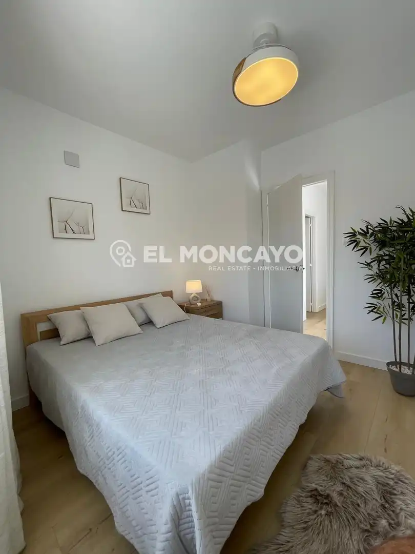 Schlafzimmer von Wohnungen zum Verkauf in Torrevieja mit Terrasse, Möbliert und Gemeinschaftspool