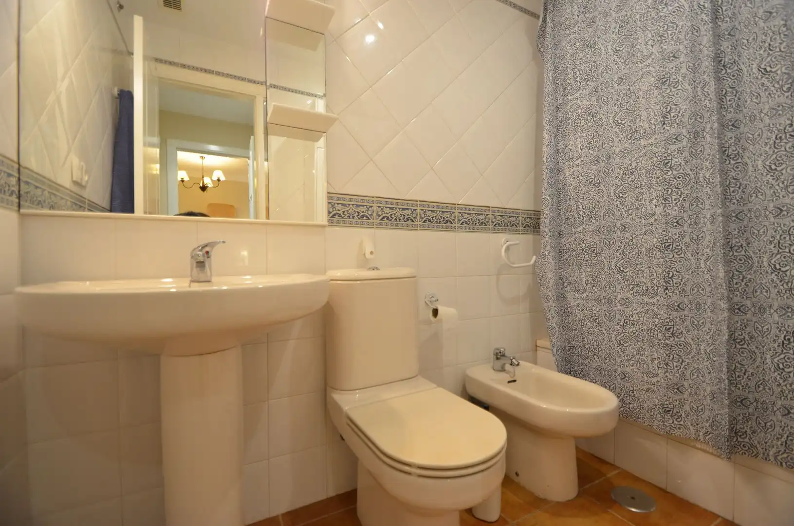 Baño de Apartamento en venta en Ayamonte con Terraza, Amueblado y Piscina comunitaria