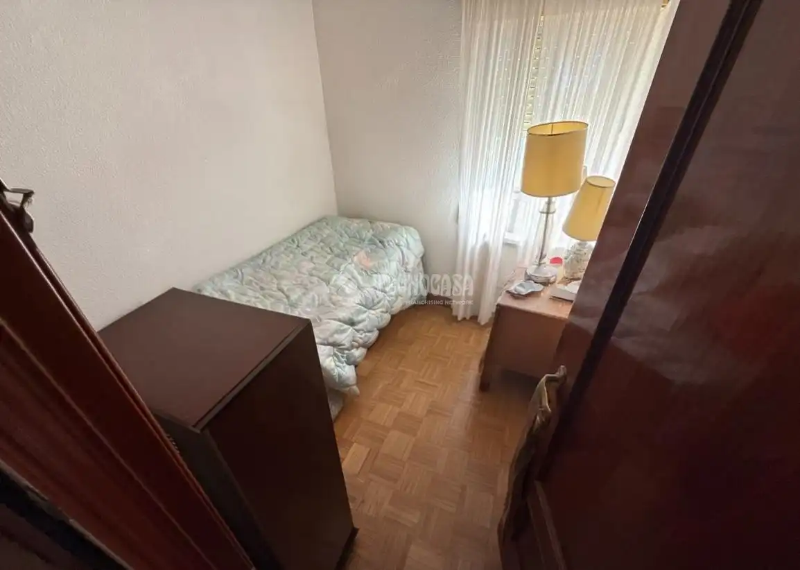 Schlafzimmer von Wohnung zum Verkauf in Fuenlabrada mit Klimaanlage, Parkett und Terrasse