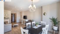 Dining room of Flat for sale in  Granada Capital