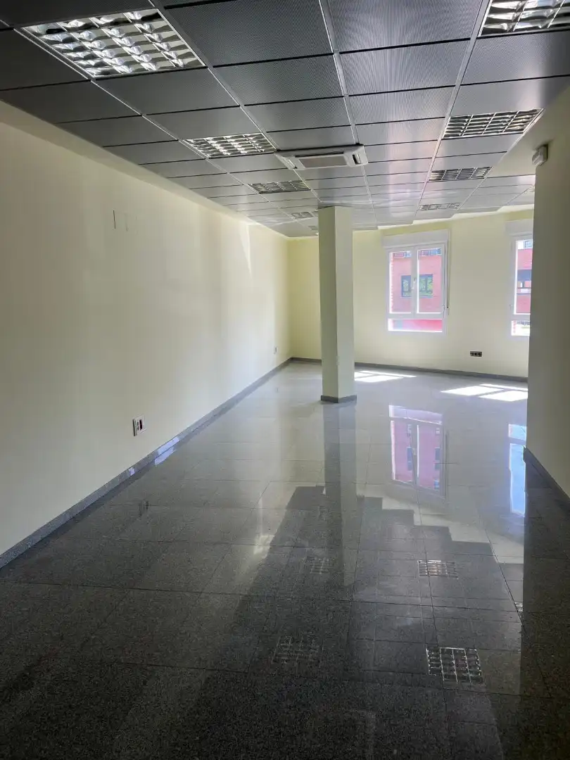 Oficina de alquiler en Vitoria - Gasteiz con Aire acondicionado