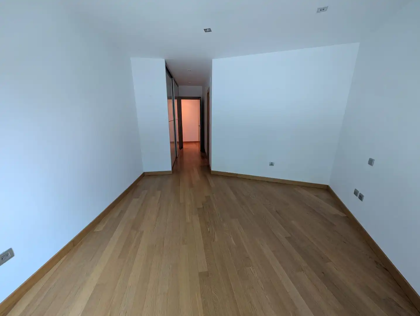 Piso en venta en Santander con Calefacción, Terraza y Trastero