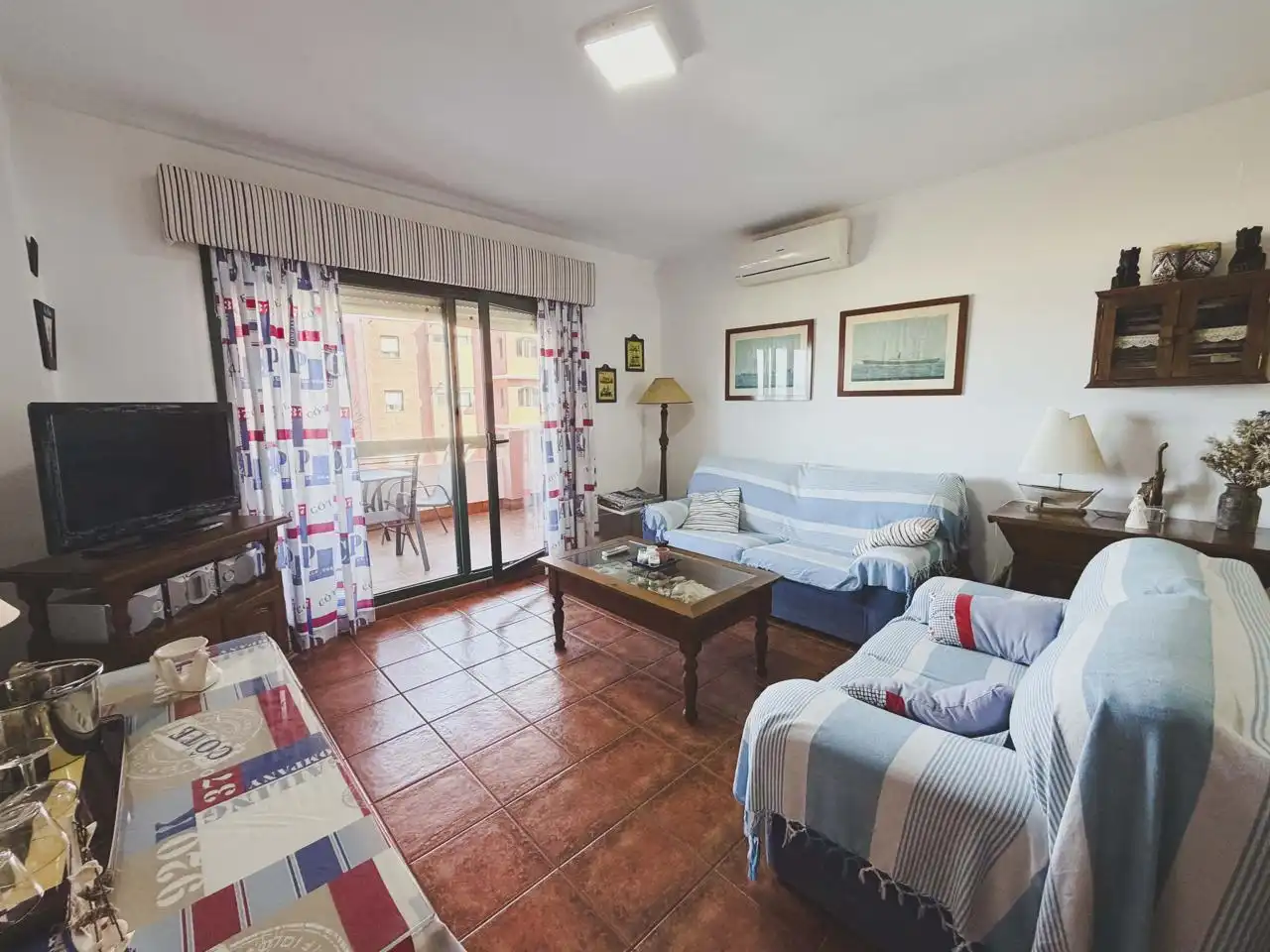 Living room of Flat for sale in Zahara de los Atunes  with Air Conditioner, Terrace and Furnished