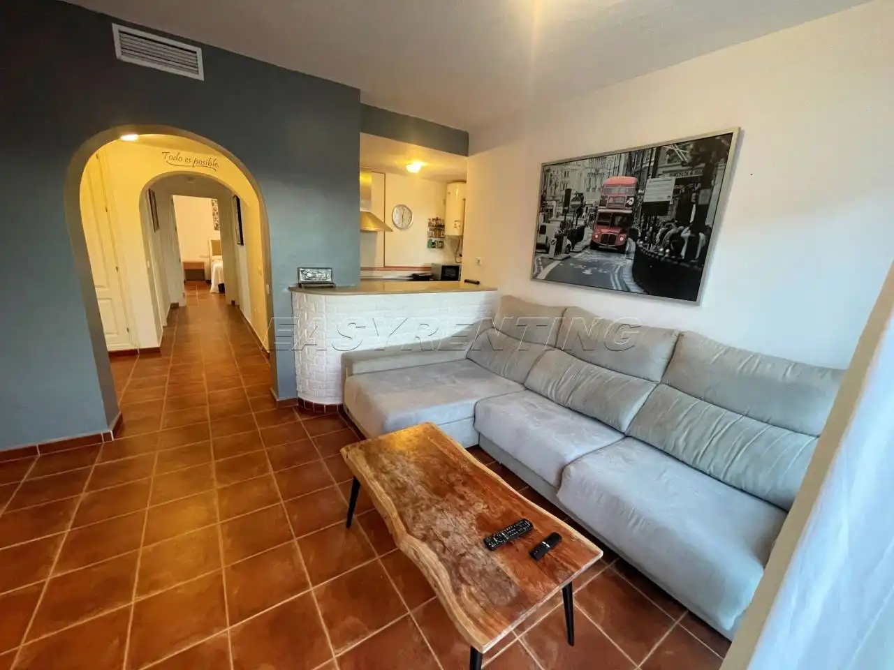 Sala d'estar de Apartament de lloguer en La Alcaidesa amb Terrassa, Moblat i Piscina comunitària