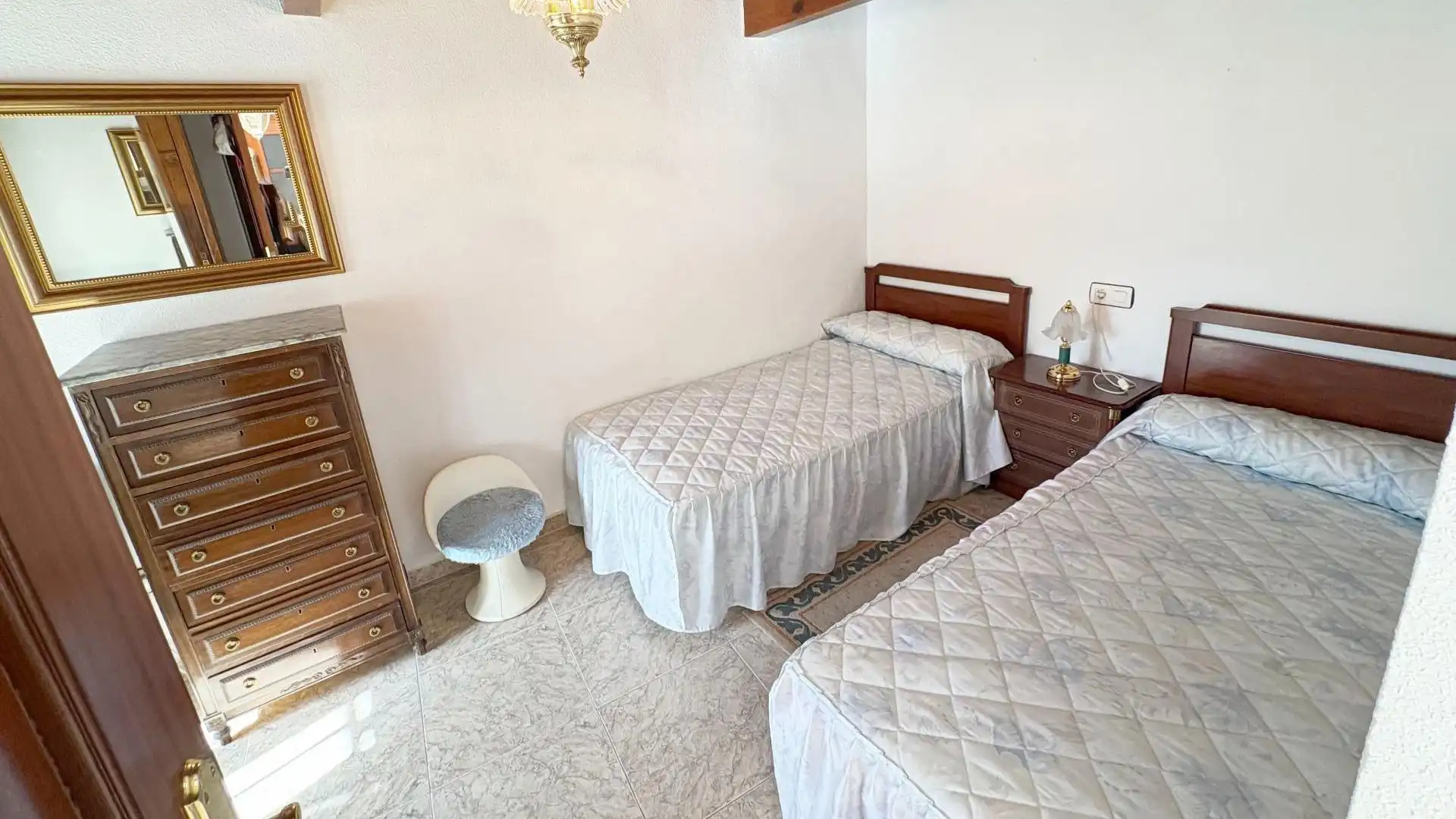 Dormitori de Casa o xalet en venda en Pedrosillo de los Aires amb Calefacció i Moblat
