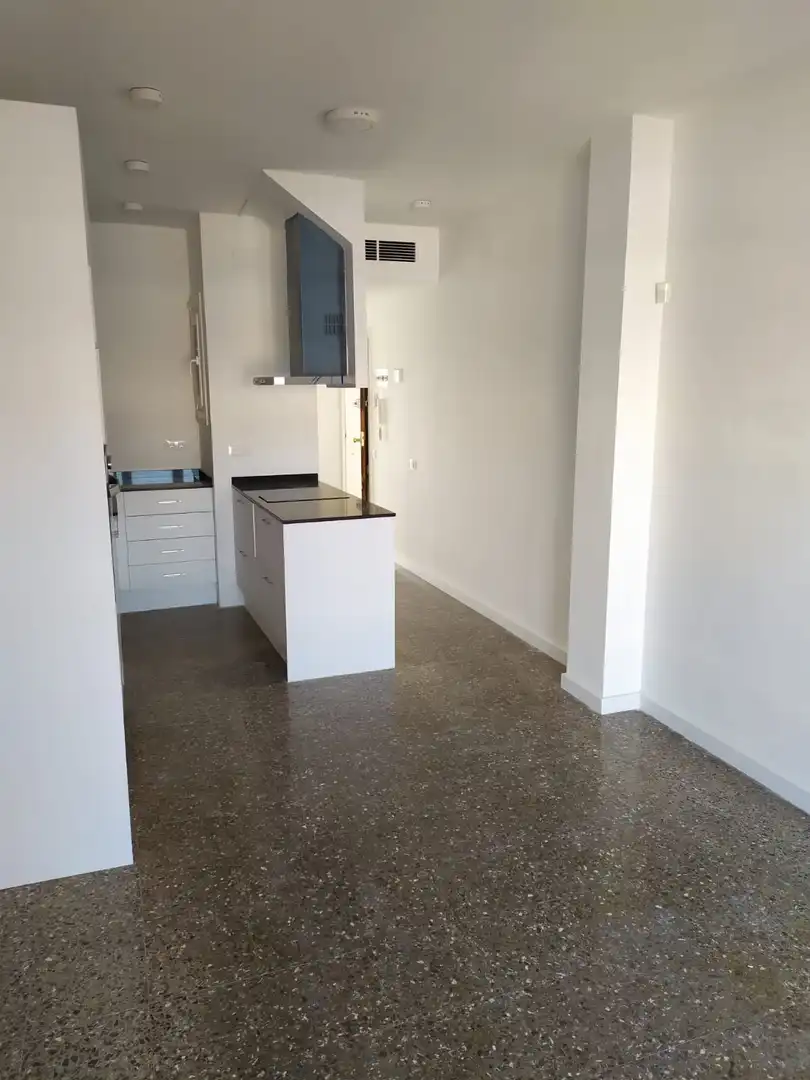 Dachboden zur Miete in Carrer de Sugranyes, 1, Sants-Badal