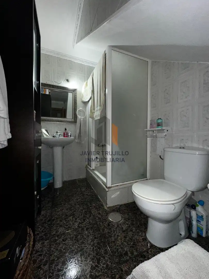 Bathroom of Buildings for sale in Vélez-Málaga
