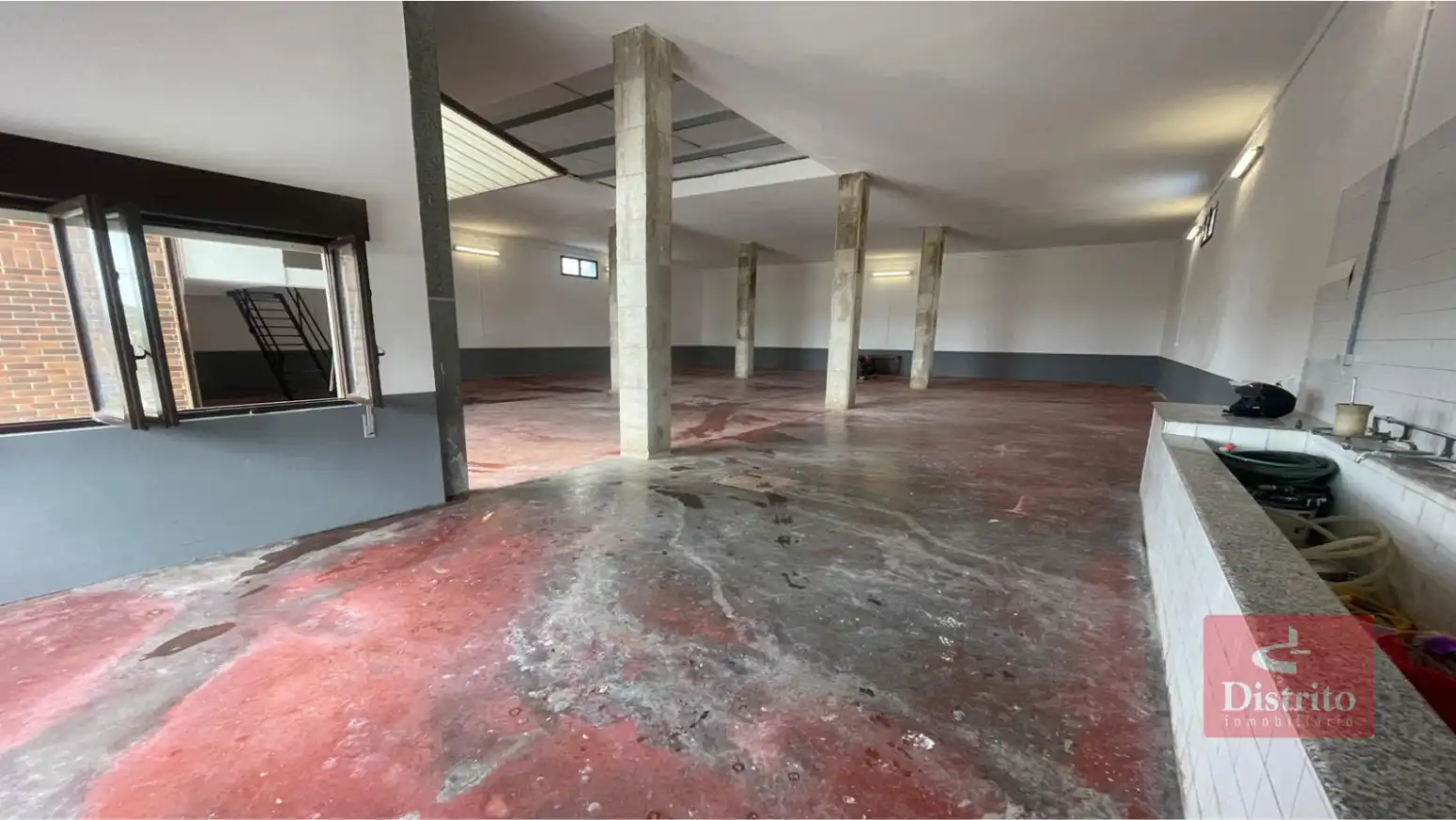Industrial buildings for rent in Camargo